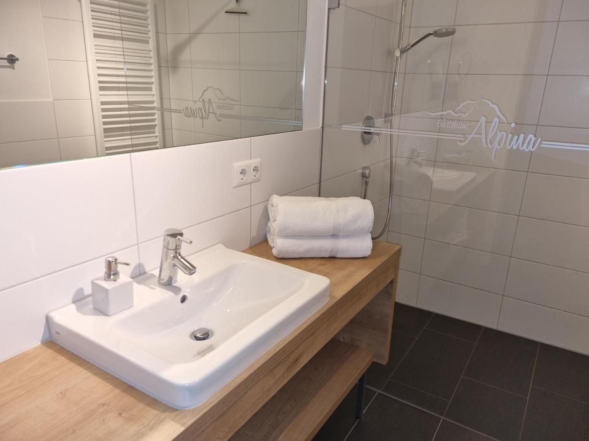 Gaestehaus Alpina Riezlern Habitación foto