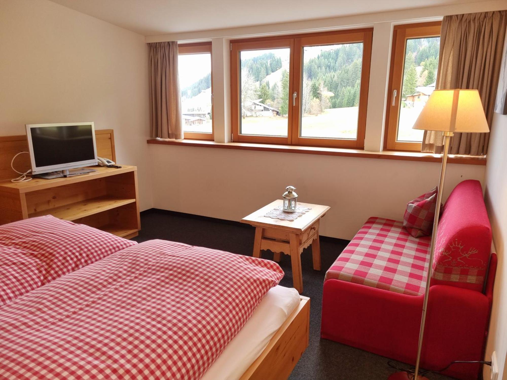 Gaestehaus Alpina Riezlern Habitación foto